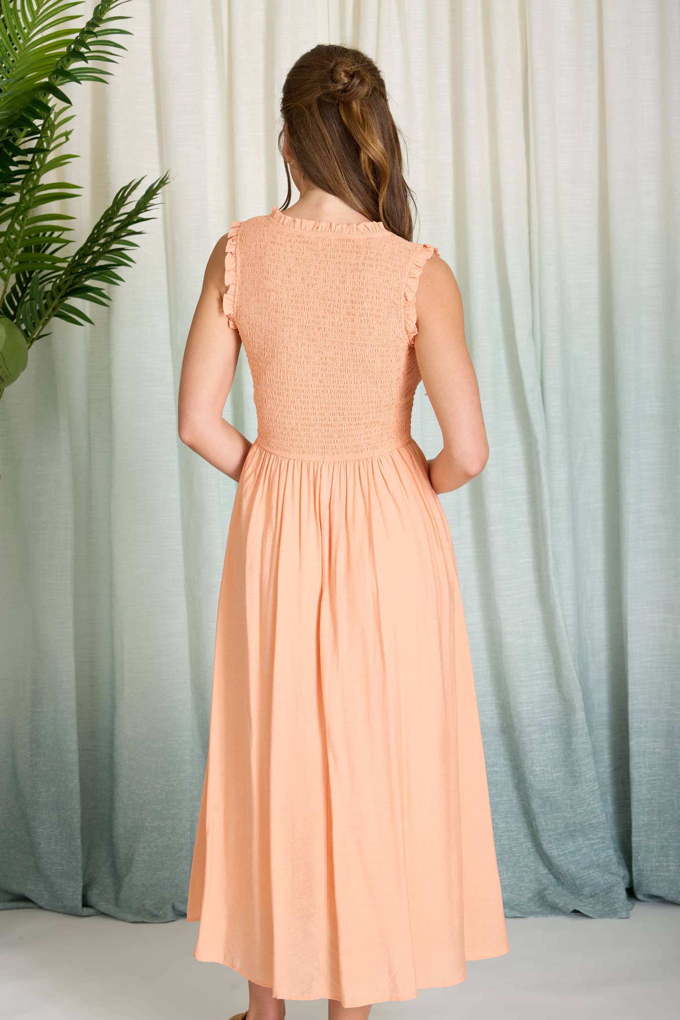SWEETHEART SMOCKED MOCK BUTTON MIDI DRESS