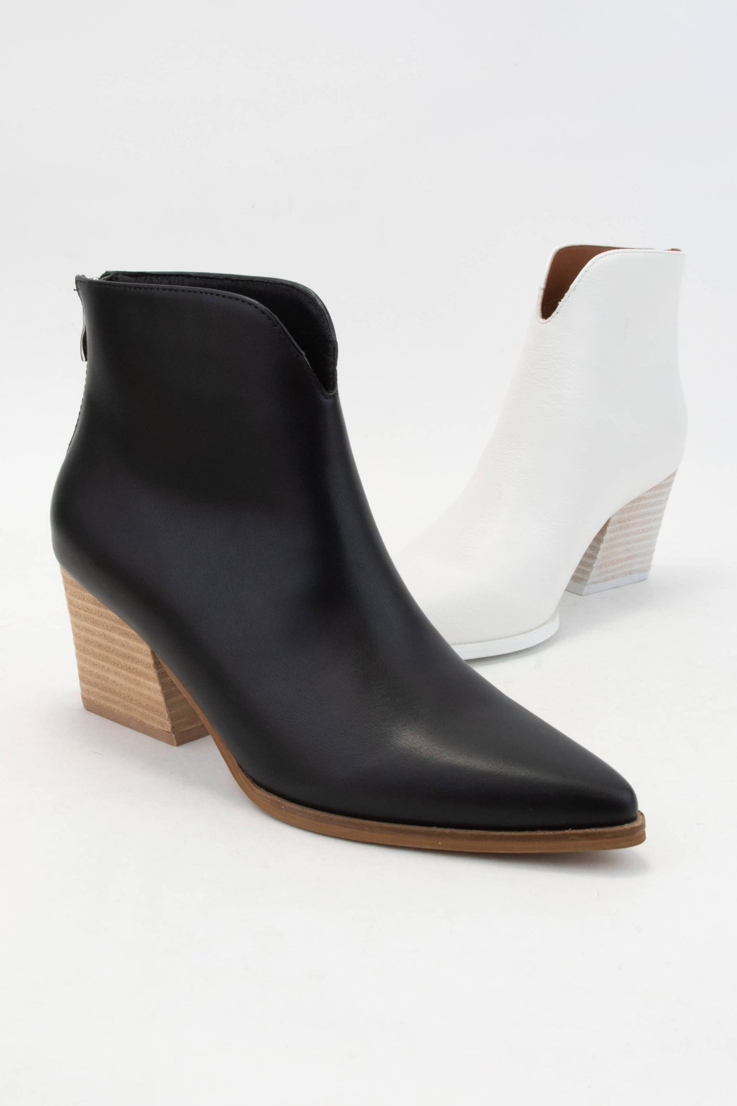 FRONT V-SHAPE CUTOUT BLOCK HEEL BOOTIE