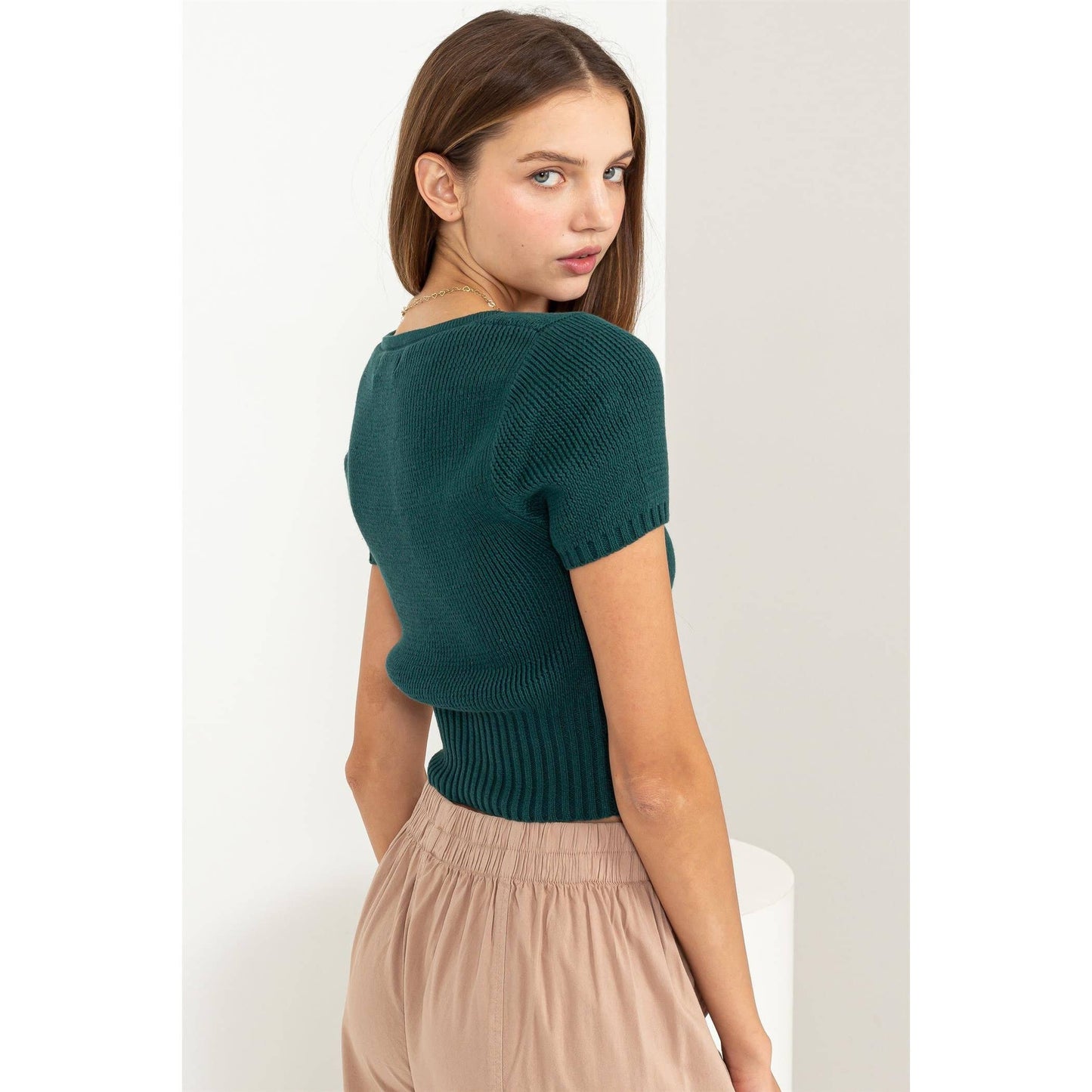 Scoop Neck Short Sleeve Knit Top