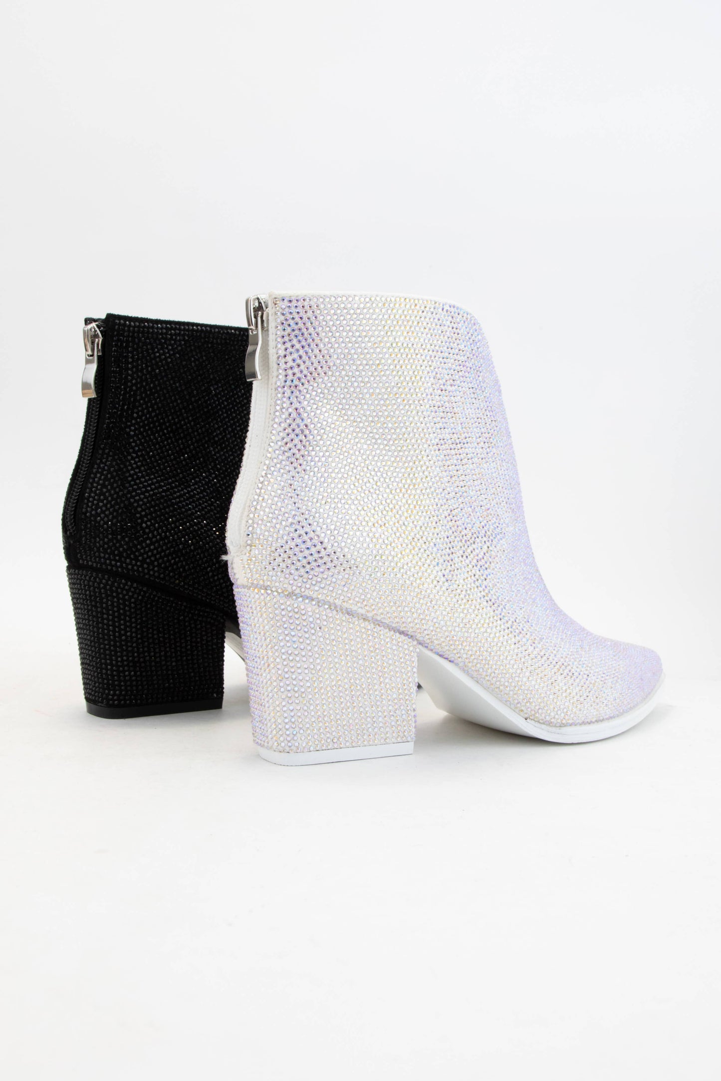 FRONT V-SHAPE CUTOUT BLOCK HEEL BOOTIE